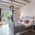 Cavos Paros Two-bedroom With Private Pool & Jacuzzi * Alikí