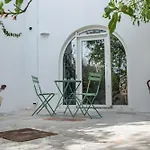 Cavos Paros Two-bedroom With Private Pool & Jacuzzi Сasa de vacaciones