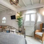Cavos Paros Two-bedroom With Private Pool & Jacuzzi Сasa de vacaciones