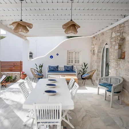 Σπίτι διακοπών Cavos Paros Two-bedroom With Private Pool & Jacuzzi