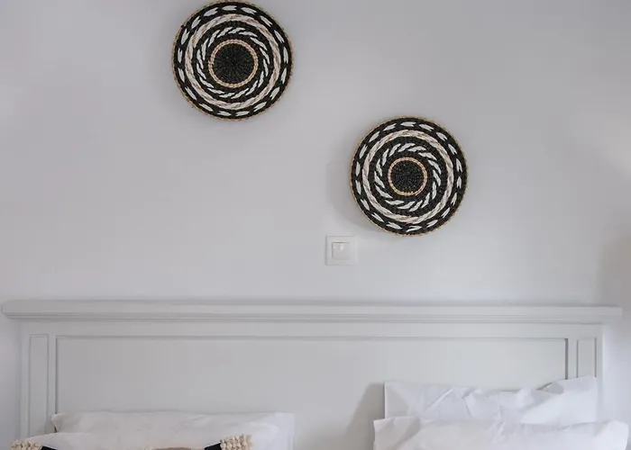 Cavos Paros Two-bedroom With Private Pool & Jacuzzi