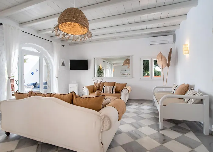 Cavos Paros Two-bedroom With Private Pool & Jacuzzi