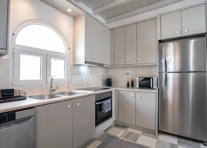 Cavos Paros Two-bedroom With Private Pool & Jacuzzi