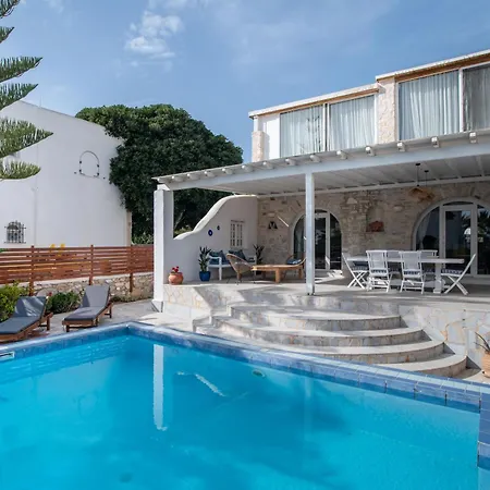 Cavos Paros Two-bedroom With Private Pool & Jacuzzi בית נופש *