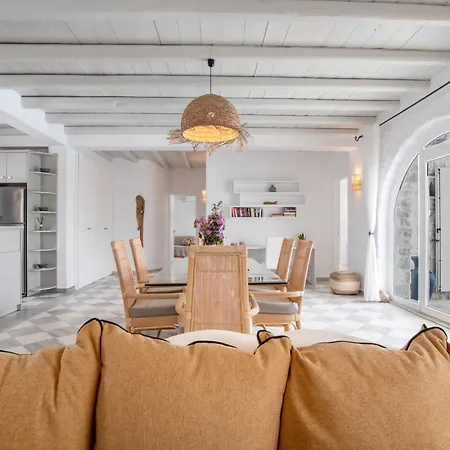 Cavos Paros Two-bedroom With Private Pool & Jacuzzi