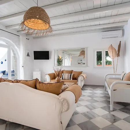 Cavos Paros Two-bedroom With Private Pool & Jacuzzi