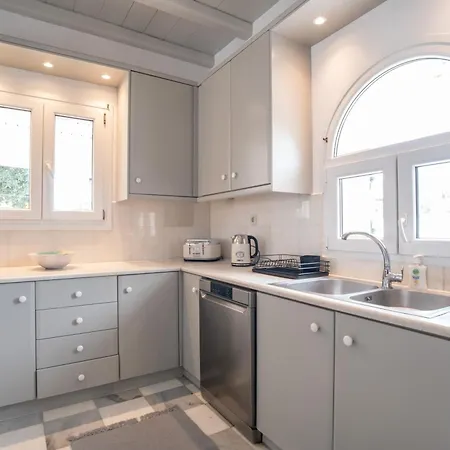 Cavos Paros Two-bedroom With Private Pool & Jacuzzi * Alikí