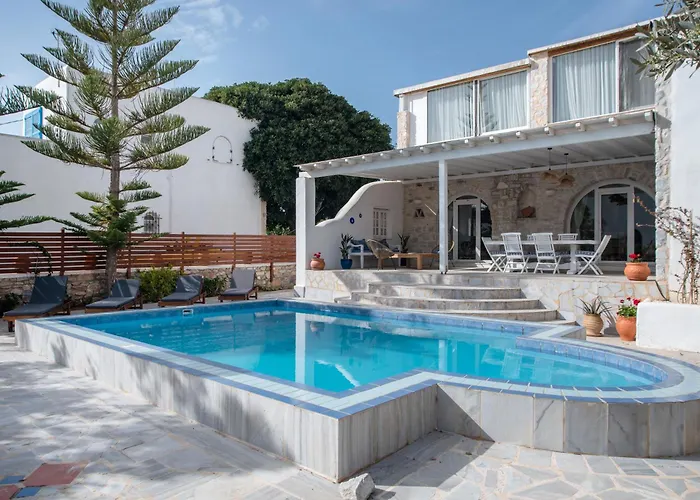 Cavos Paros Two-bedroom With Private Pool & Jacuzzi Alikí