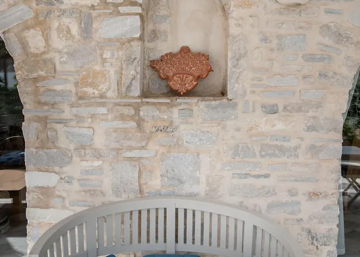 Feriehus Cavos Paros Two-bedroom With Private Pool & Jacuzzi Alikí