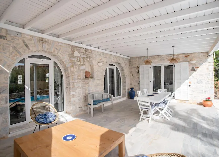 Cavos Paros Two-bedroom With Private Pool & Jacuzzi * Alikí