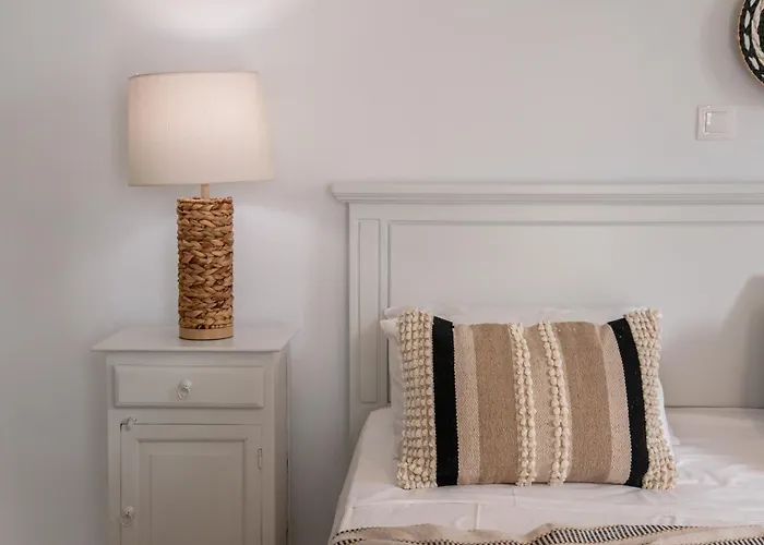 Cavos Paros Two-bedroom With Private Pool & Jacuzzi *