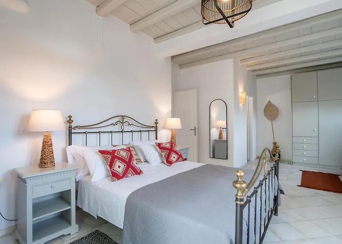 Cavos Paros Two-bedroom With Private Pool & Jacuzzi * Alikí