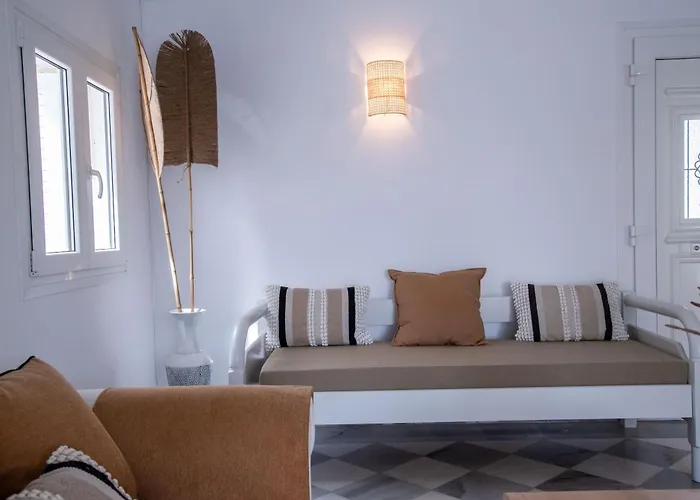 Cavos Paros Two-bedroom With Private Pool & Jacuzzi Feriehus Alikí